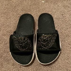 Boys size 13 Jordan slides